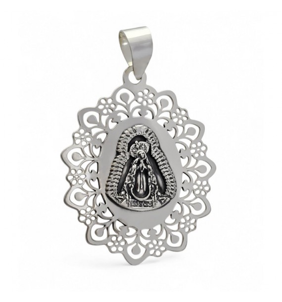 Colgante medalla Virgen de la Soledad